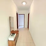 شقة In 51455 *