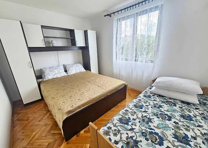 Apartment In 51455 Novi Vinodolski